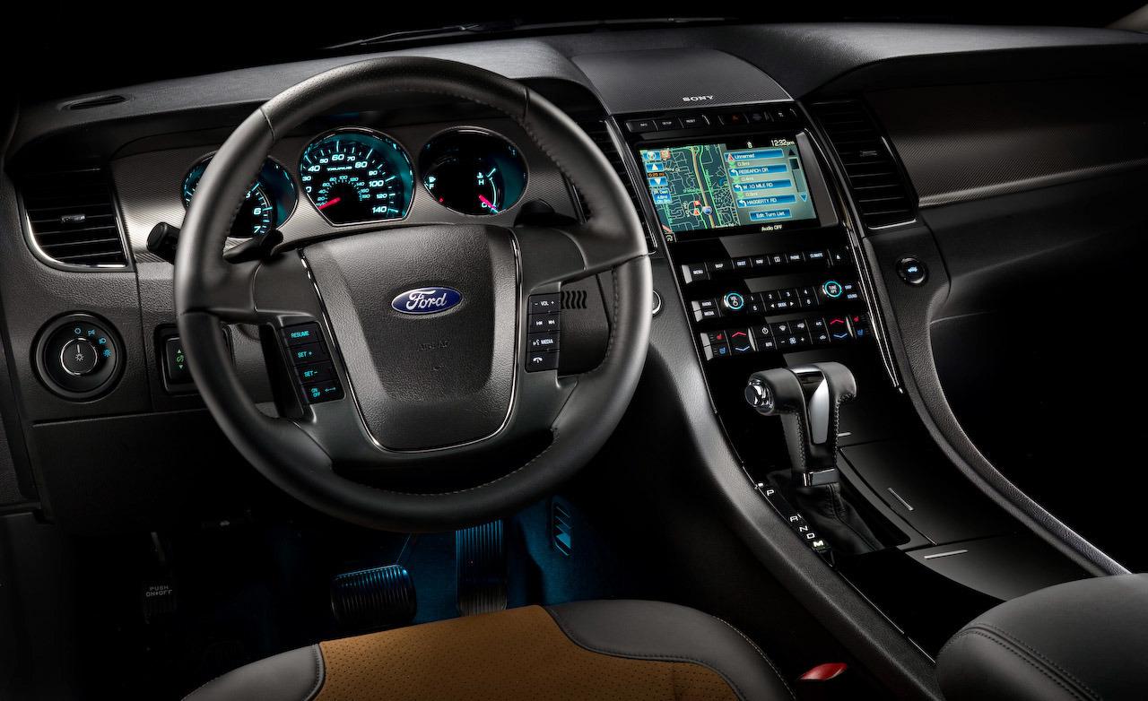 Ford llama a revisar autos en México, Estados Unidos y Canadá