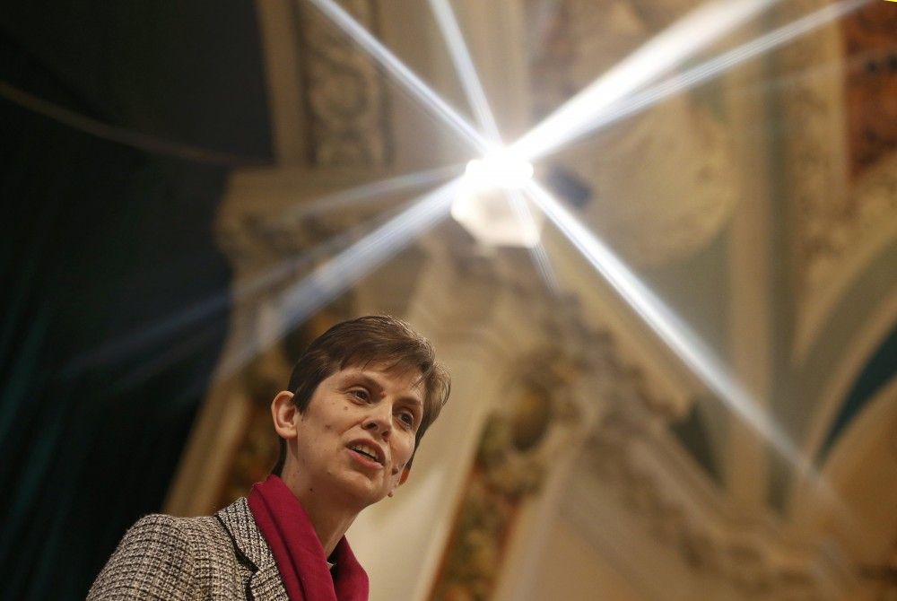 Consagran a primera obispa en Reino Unido Consagran a primera obispa en Reino Unido