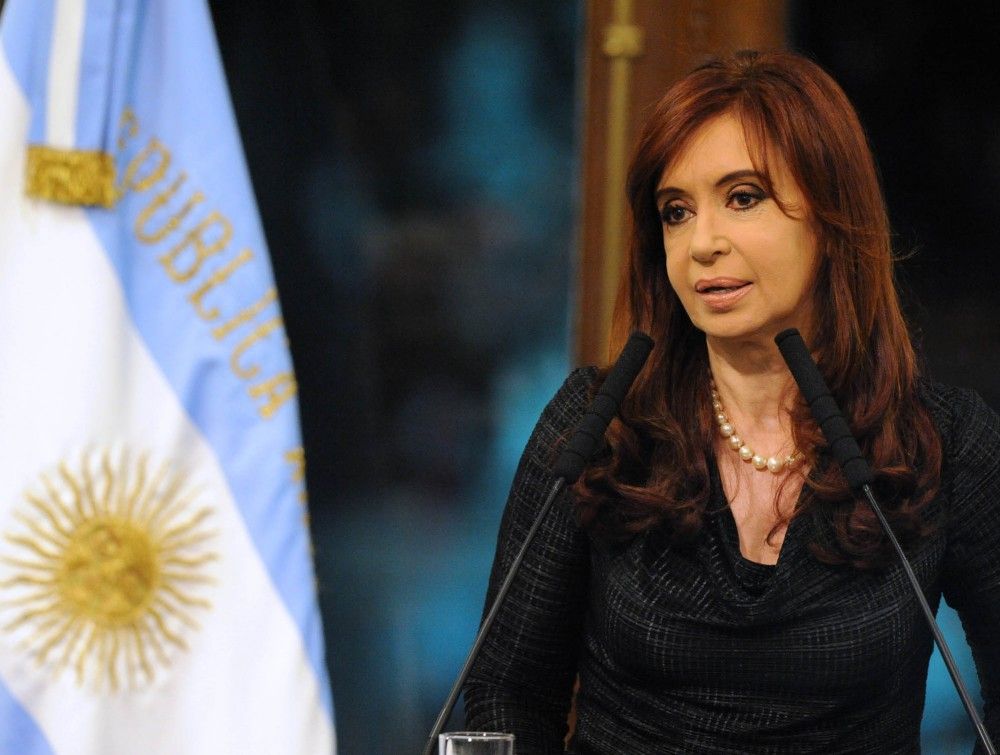 Cristina Fernández denuncia que se intenta desviar juicio de AMIA Cristina Fernández denuncia que se intenta desviar juicio de AMIA