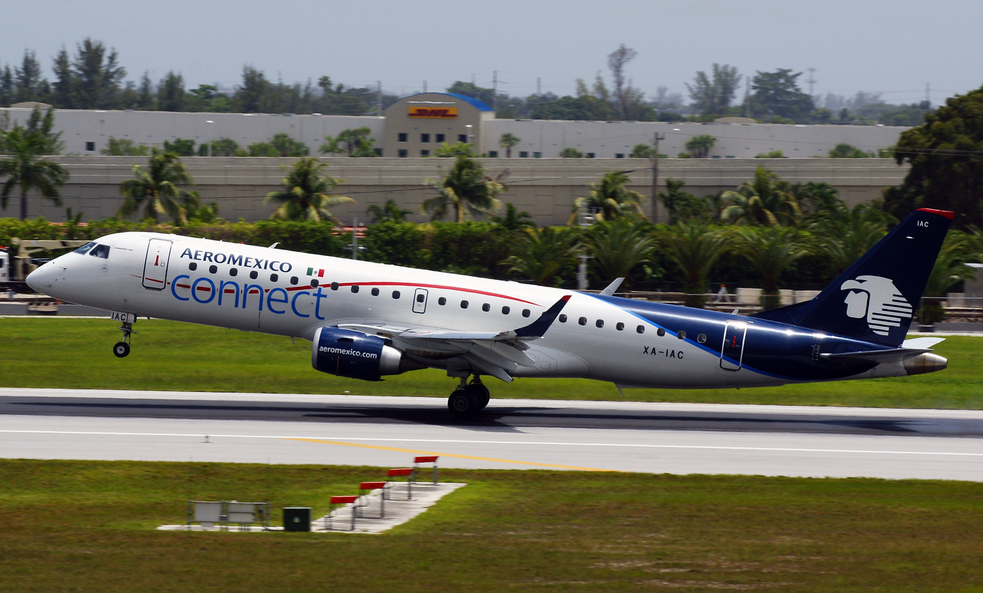 Estos son los derechos de los afectados por paro en Aeroméxico Connect