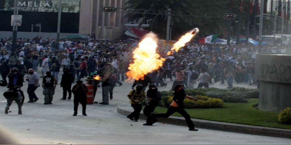 Café Político: ¿ya no es delito perturbar la paz pública?