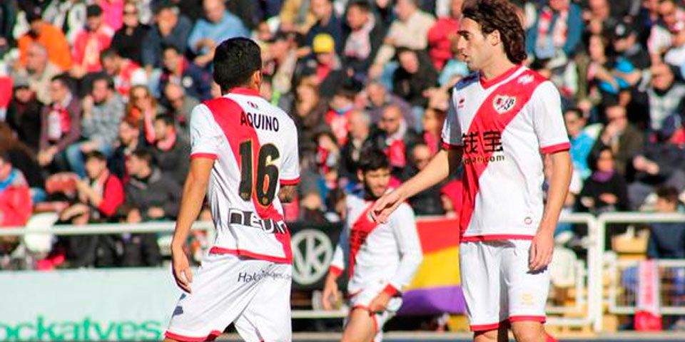 Vuelve a jugar Aquino en victoria del Rayo