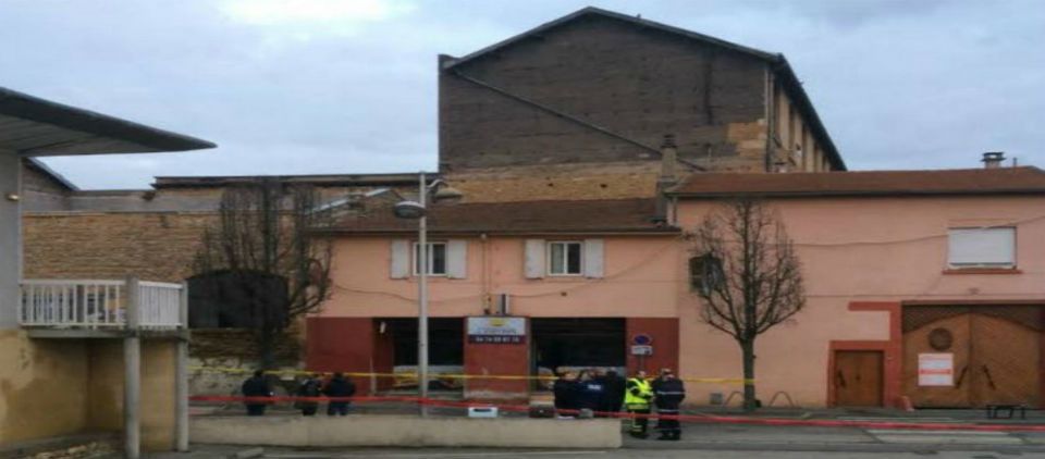 Atacan mezquitas en Francia luego de atentado contra revista Atacan mezquitas en Francia luego de atentado contra revista