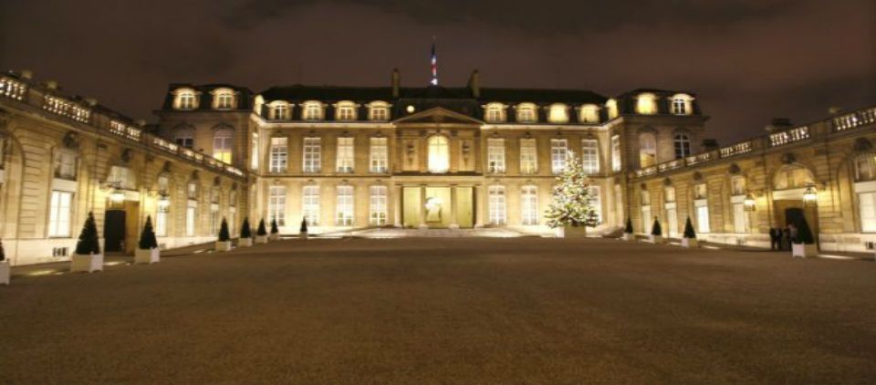 Auto atropella a agente en el Palacio del Elíseo