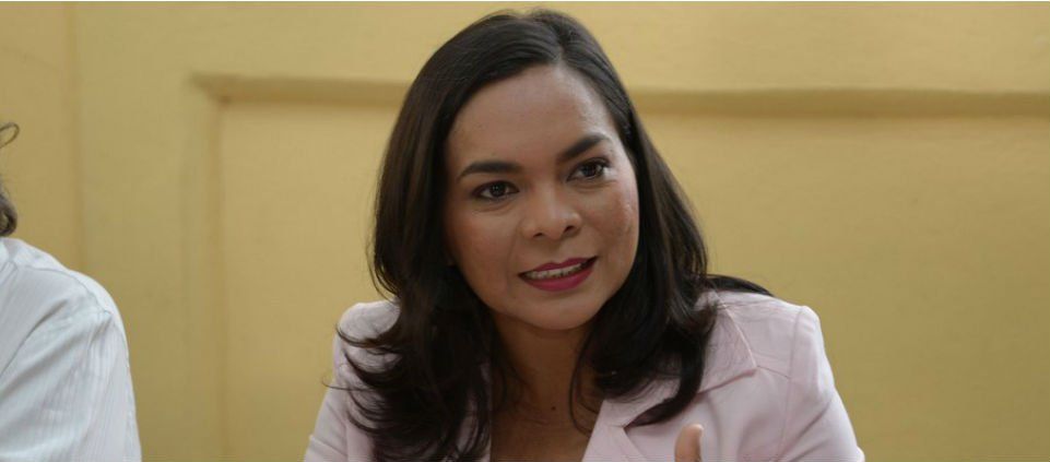 Propone coalición contra el PRI la precandidata del PRD en Guerrero