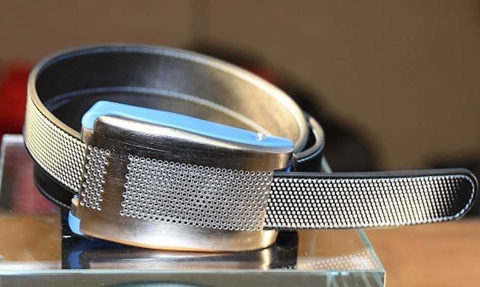 El mejor regalo de Navidad: un cinturón que se afloja solo si comes demasiado