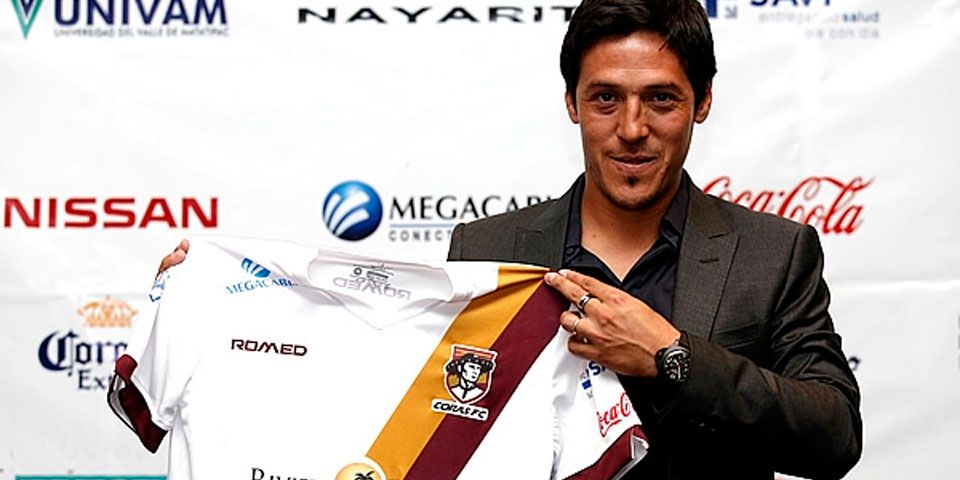 Coras presenta a Camoranesi como su nuevo técnico