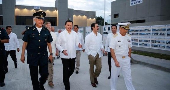 Osorio Chong visita Centro de Fusión de Inteligencia en Mazatlán