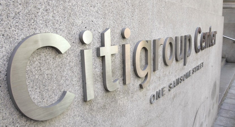 Caen 86% utilidades de Citigroup