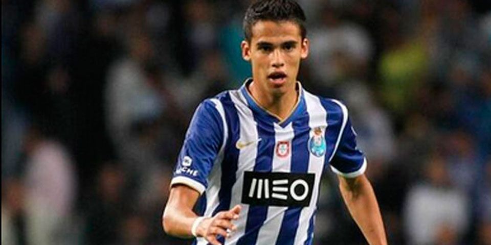 Parma ofrecería un millón de euros por cesión de Diego Reyes