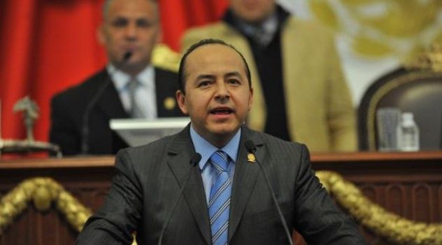 PAN DF expulsa a Edgar Borja por insultar a su esposa