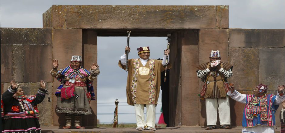 Evo Morales jura su tercer mandato con ritual inca