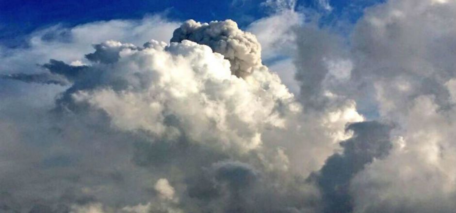 Registra explosión Volcán de Colima