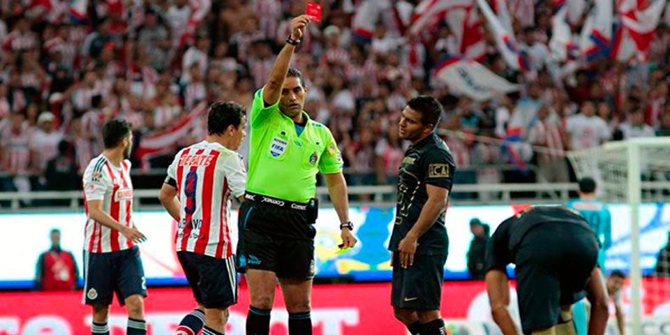 Retiran expulsión a David Cabrera Retiran expulsión a David Cabrera