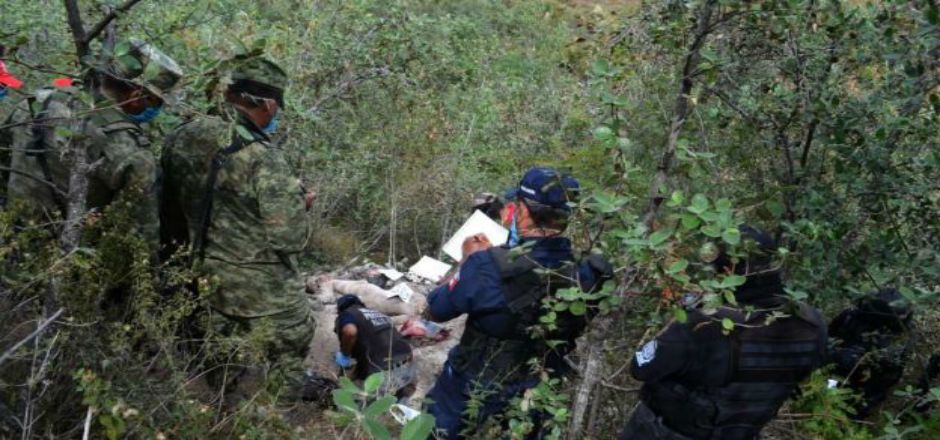 Encuentran más fosas en Iguala