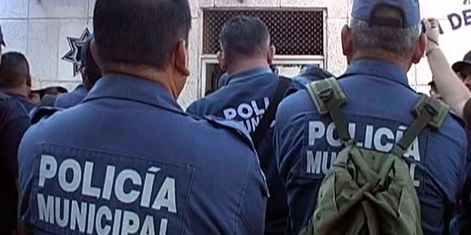 En riesgo 75 por ciento de los municipios por crimen organizado: SEGOB En riesgo 75 por ciento de los municipios por crimen organizado: SEGOB