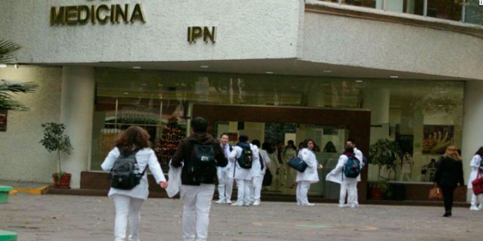 Hoy regresan a clases en el IPN