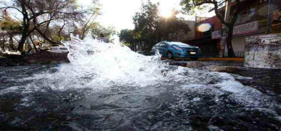 Intensa fuga de agua en Santa María La Ribera