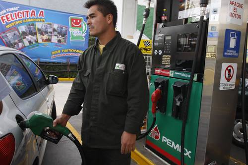 Inmovilizan 42 estaciones de gasolina en Puebla Inmovilizan 42 estaciones de gasolina en Puebla