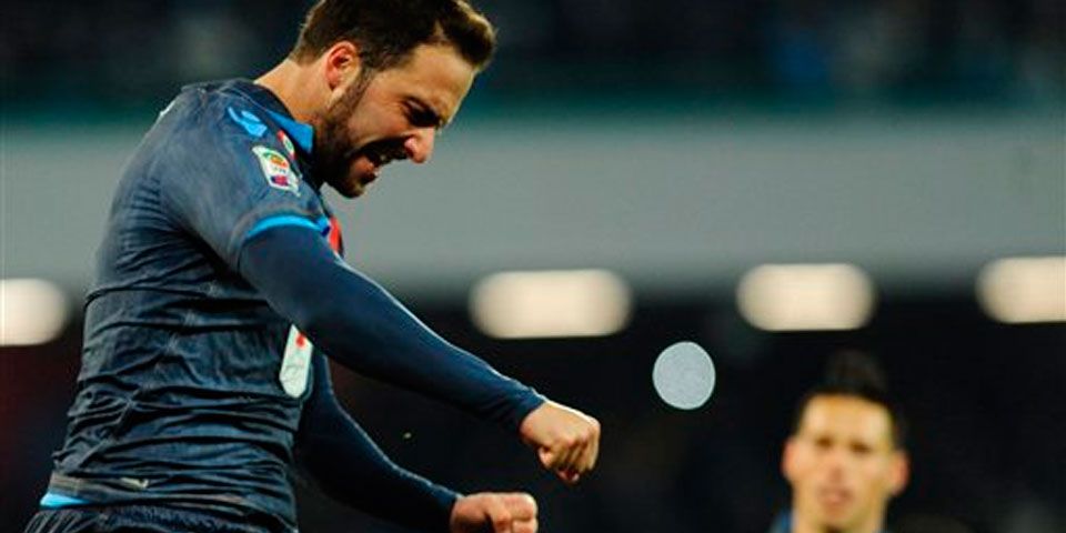 Higuaín le da el triunfo al Napoli Higuaín le da el triunfo al Napoli