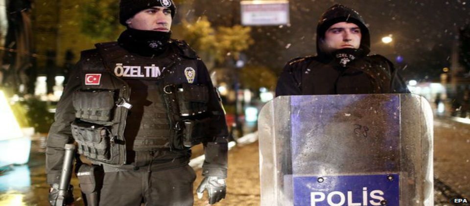 Grupo reclama atentado suicida en Estambul Grupo reclama atentado suicida en Estambul