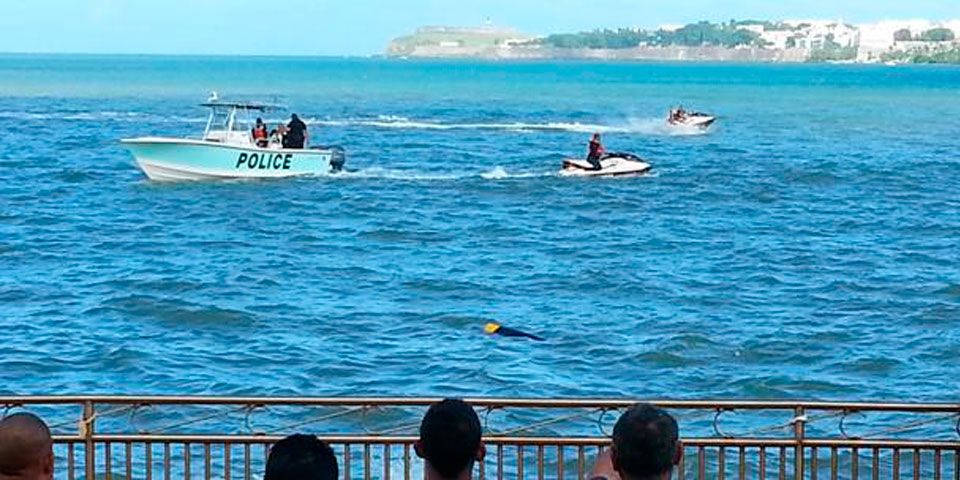 Muere uno al desplomarse helicóptero en Puerto Rico Muere uno al desplomarse helicóptero en Puerto Rico