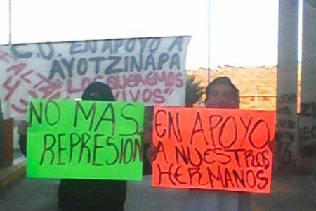 Toman estudiantes de la UABJO caseta de Huitzo