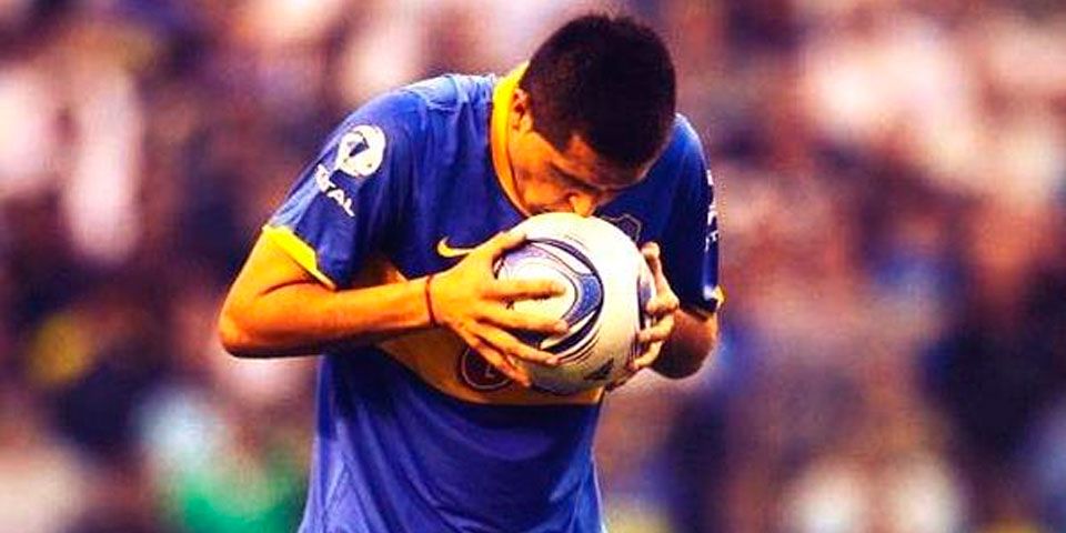 Juan Román Riquelme anuncia su retiro de las canchas Juan Román Riquelme anuncia su retiro de las canchas