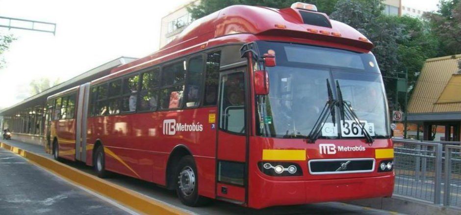Metrobús podría circular en Paseo de la Reforma en un año: SEMOVI