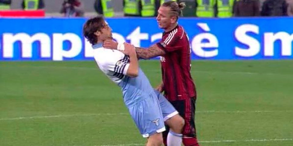 Horrible imagen del Milán ante Lazio Horrible imagen del Milán ante Lazio