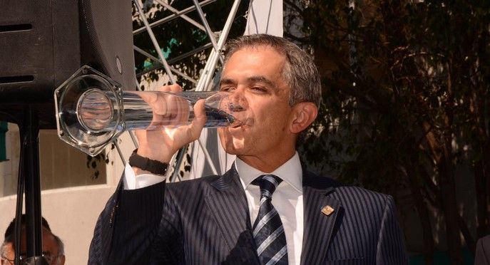 GDF invertirá 300 mdp en potabilizar agua de Iztapalapa GDF invertirá 300 mdp en potabilizar agua de Iztapalapa