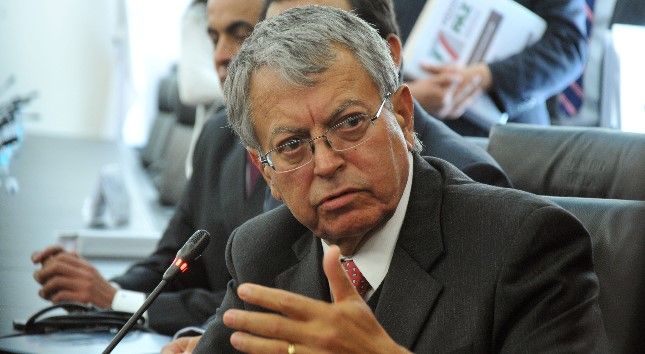 Reportan delicado a Manuel Camacho Solís