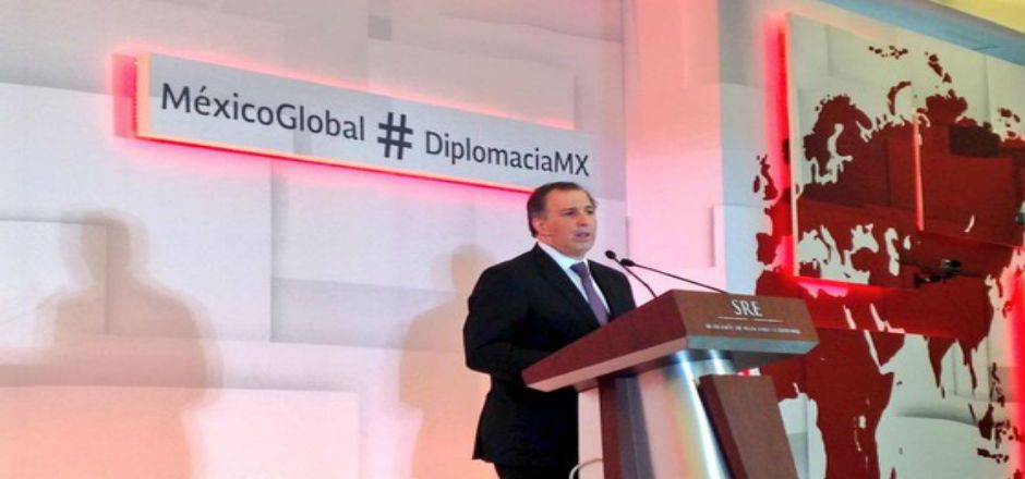 Meade a diplomáticos: difundan retos y logros de México