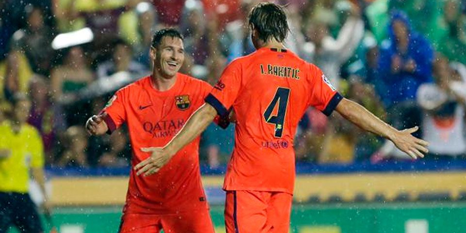Tres de Messi dan la victoria al Barça Tres de Messi dan la victoria al Barça