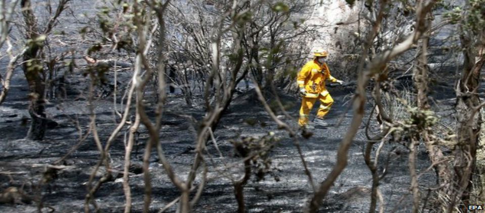 Australianos dejan sus casas por avance de incendios Australianos dejan sus casas por avance de incendios