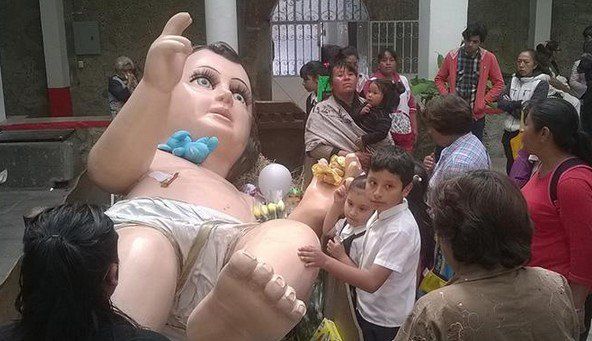 Presentan al “Niño Dios” más grande del mundo en Ixtapaluca