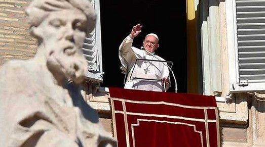 Papa Francisco saluda a mexicanos en Plaza de San Pedro