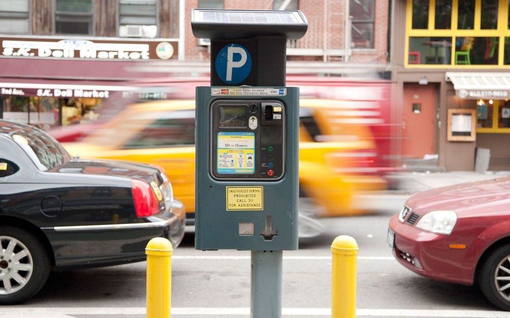 Polic&iacute;a de tr&aacute;nsito roba 90 mil d&oacute;lares de los parqu&iacute;metros