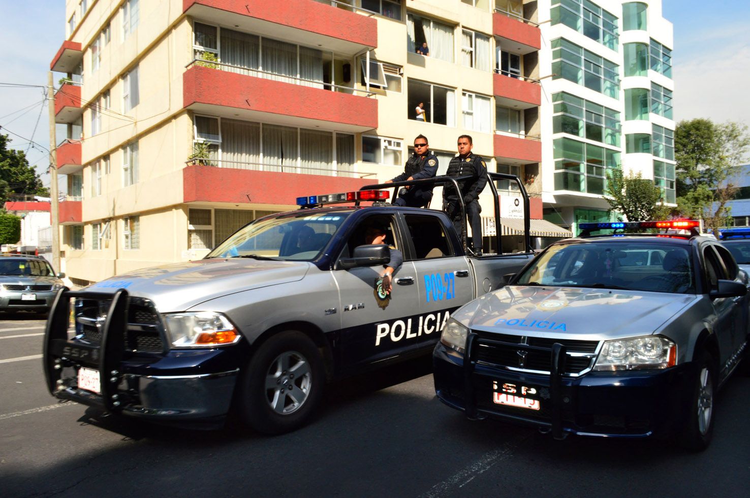 Policía resulta herido al evitar un asalto en GAM