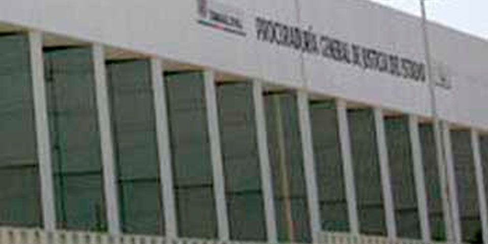 Dos menores y un hombre detenidos por portación de armas