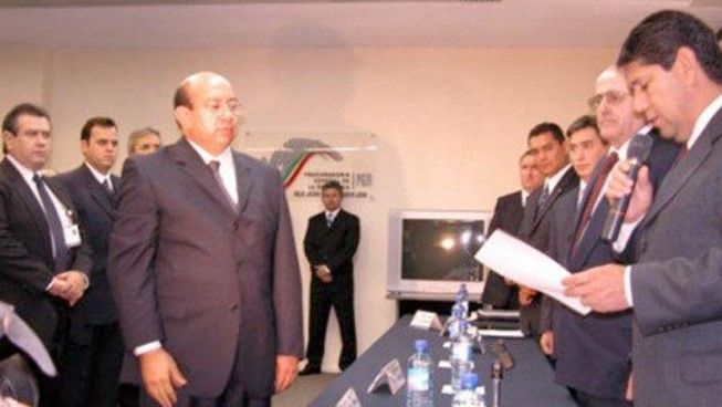 Destituyen a delegado de la PGR en Michoacán