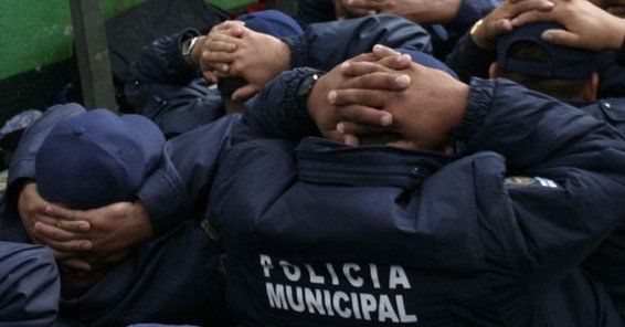 Detienen a siete policías acusados de desaparición forzada