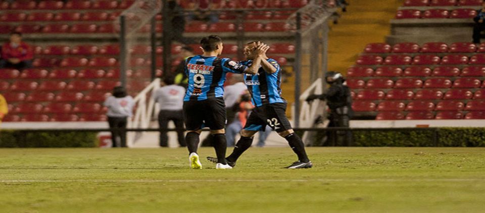 Gallos toma revancha Gallos toma revancha