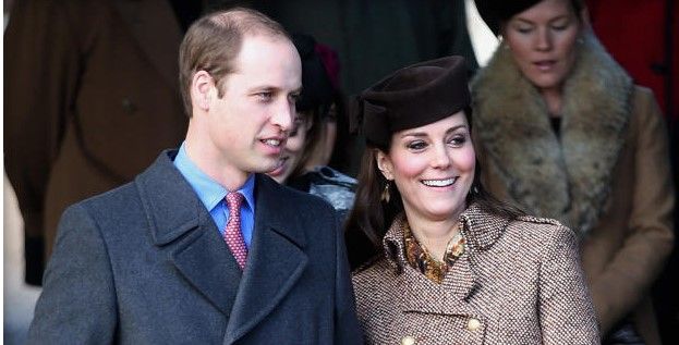 El príncipe Guillermo y su esposa Kate disfrutan las redes sociales El príncipe Guillermo y su esposa Kate disfrutan las redes sociales