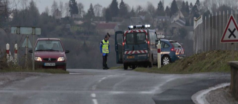 Reportan tiroteo en zona donde buscan sospechosos de masacre en París Reportan tiroteo en zona donde buscan sospechosos de masacre en París
