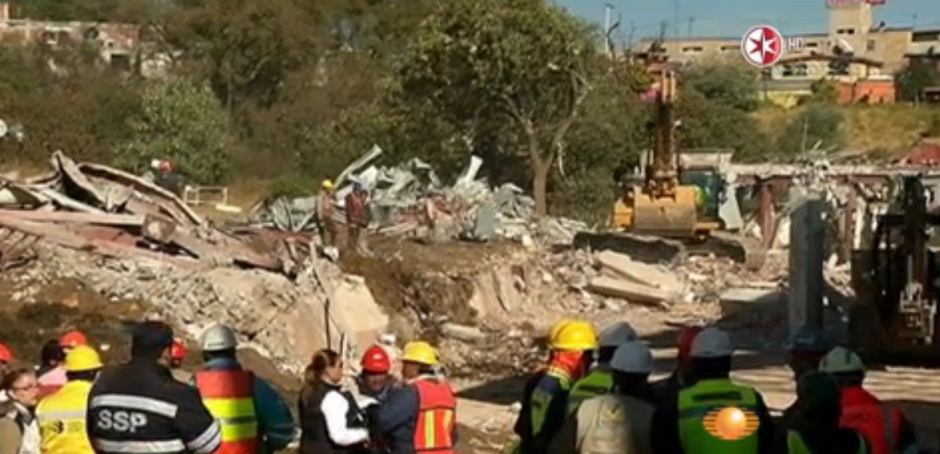 Retiran 2500 toneladas de escombros de hospital de Cuajimalpa