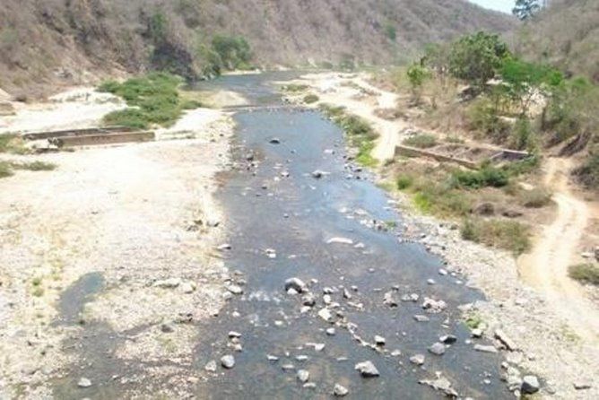 Hallan niño ahogado en rio de Pinotepa Nacional