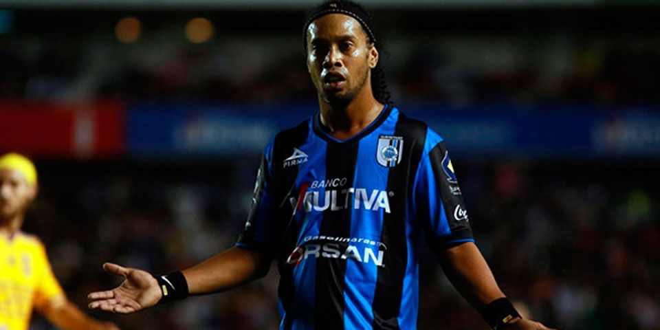 Ronaldinho tardaría tres jornadas en regresar Ronaldinho tardaría tres jornadas en regresar