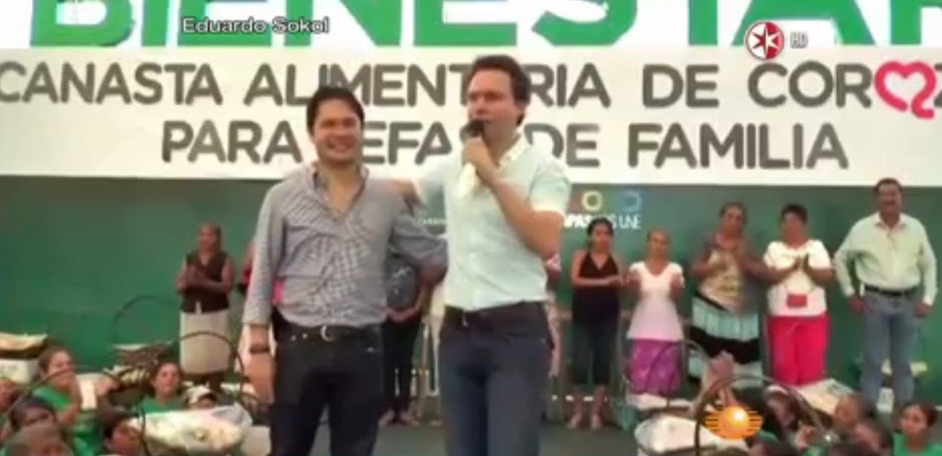 Se disculpa gobernador de Chiapas con colaborador Se disculpa gobernador de Chiapas con colaborador