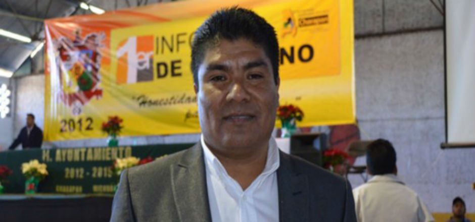 Ya se encuentra libre alcalde de Charapan tras pagar fianza